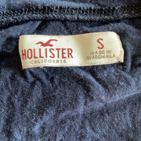 Hollister Women’s Soft T-shirt - Picture 4 of 7